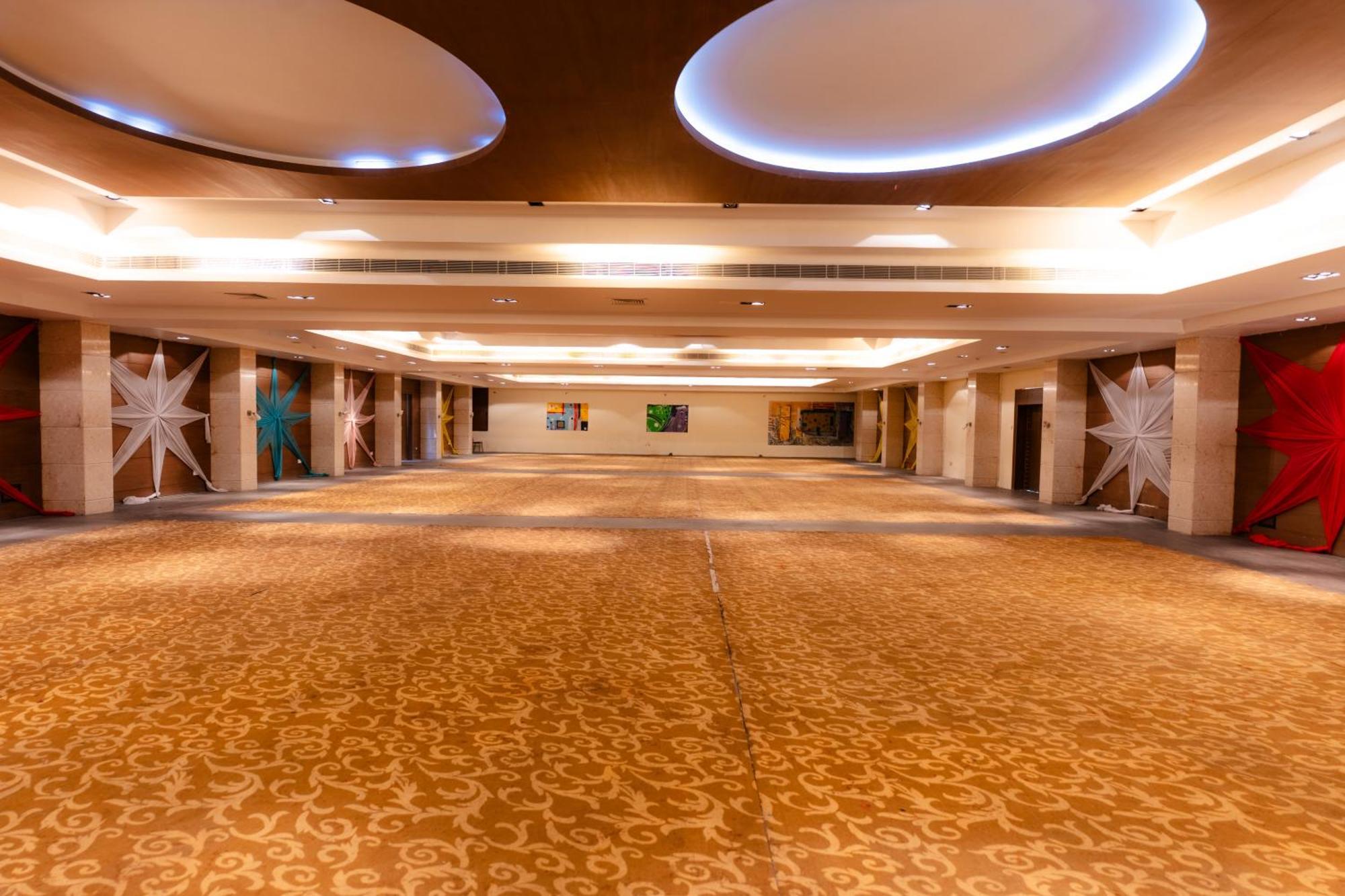The Sky Imperial, Udaipur Hotel Exterior photo